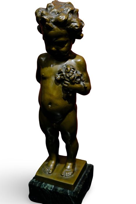 Sculptura din bronz patinat pe soclu din marmura Hans Muller