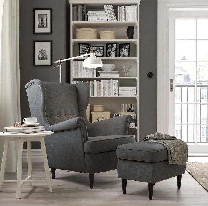 Taburet gri Strandmon Ikea neutilizat