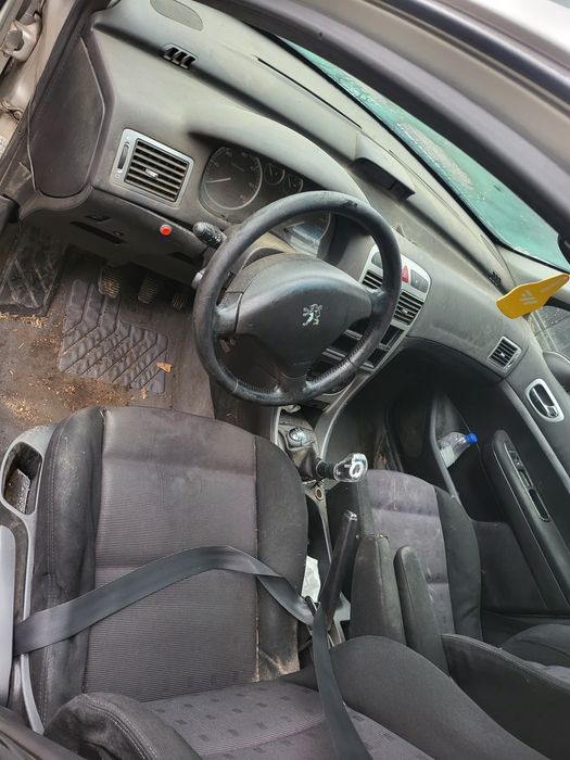 Пежо 307 2.0 Hdi.  НА ЧАСТИ