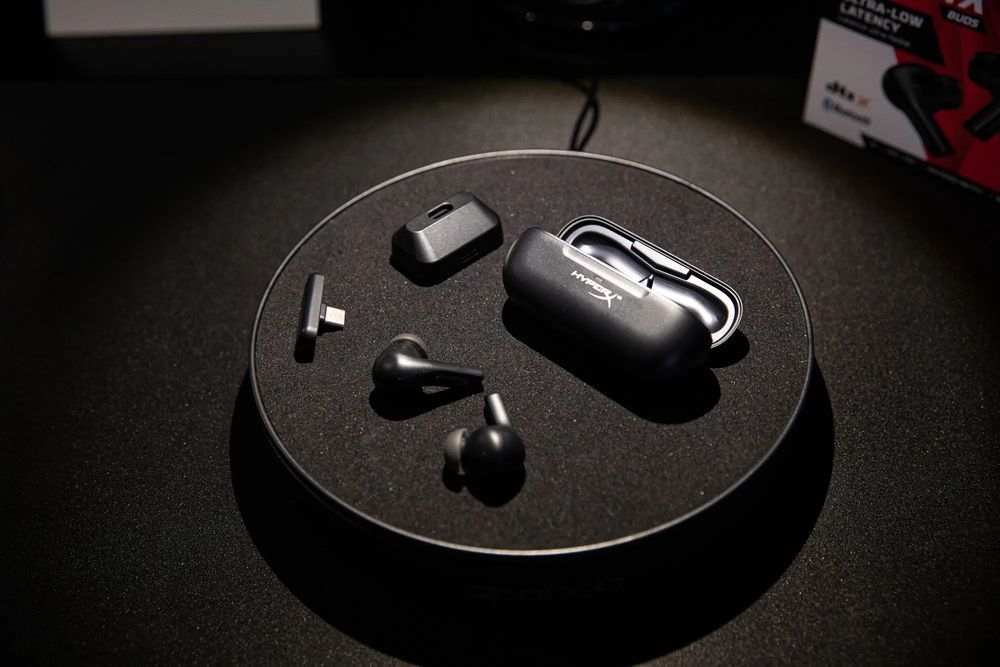 Гейминг без границ: TWS-наушники HyperX Cloud MIX Buds 4P5D9AA