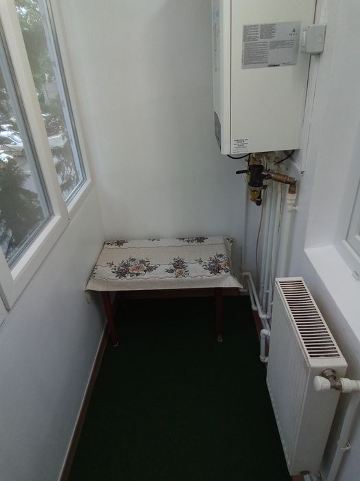 Închiriez apartament cu doua camere