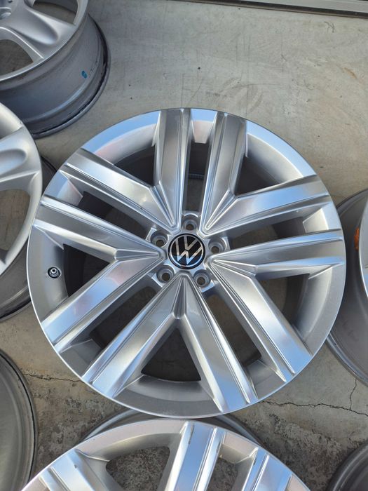 Jante Aliaj 5x112 19'' - OEM VW Touareg CR 2026 - Tiguan - Passat - Phaeton - 8.5J ET 26 ( defect )