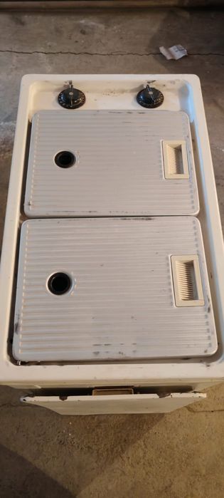 Продам полуавтомат стериальную машинку