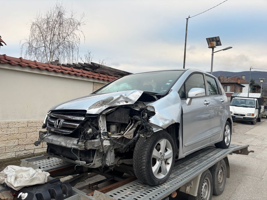 Honda frv 2.2 cdti na chasti