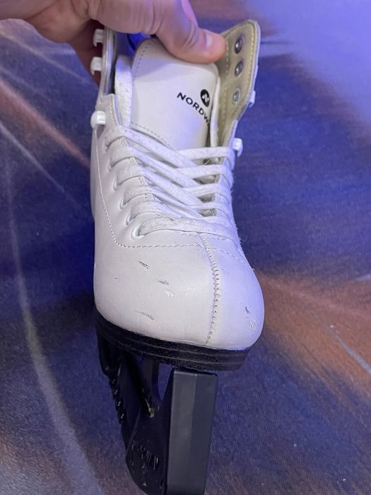 Детские коньки на мальчика и девочку