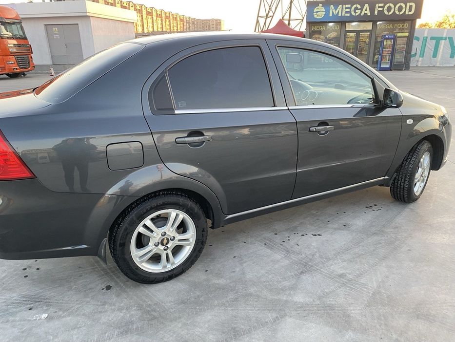 Сотилади нексия3