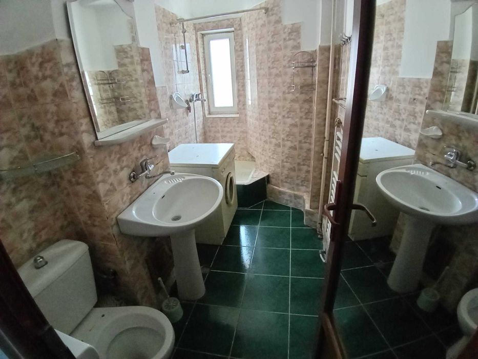Apartament 4 camere 95MP - etaj 1/8 + garaj