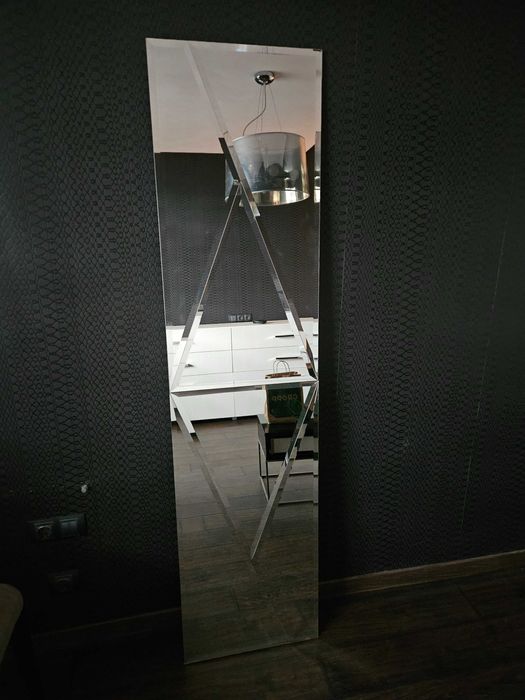 Стенно огледало с орнаменти