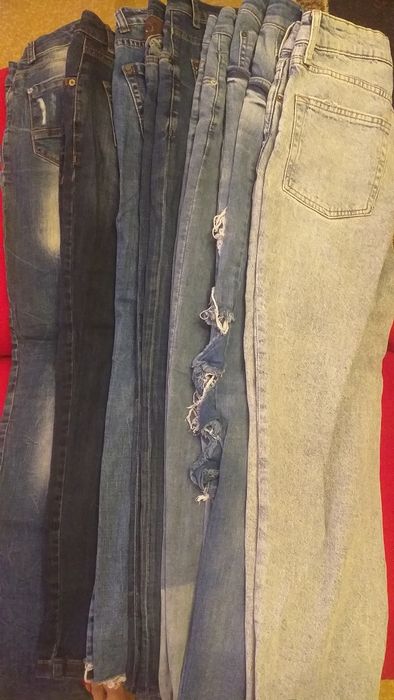 Продам одежду для девушки , брюки джинсы куртки юбки