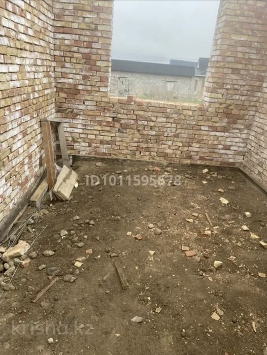 Продам не достроены дом