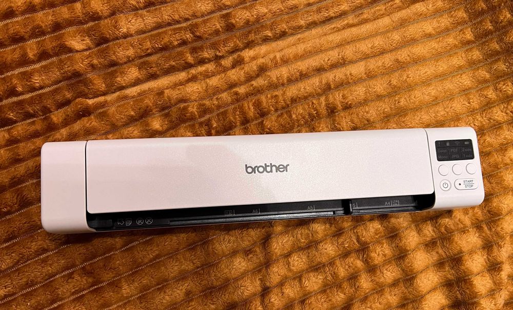 Brother DSmobile DS-940DW преносим документен скенер