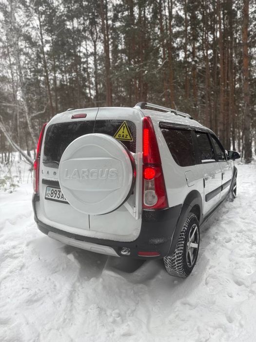 Продам Lada Largus Cross FL