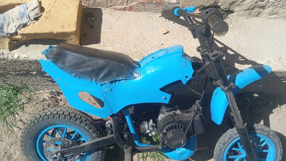 Vând pocket cross 49cc 2t