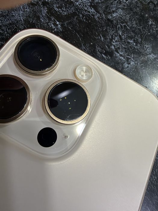 СРОЧНО продам Iphone 16 pro