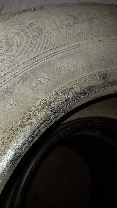 Продам шины шипованные б/у