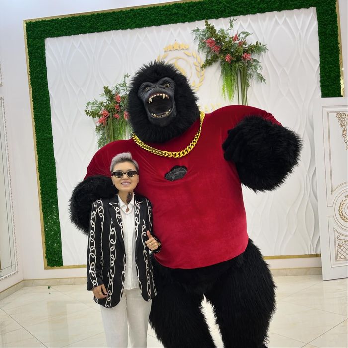 Екі аниматор бірге сатылады!