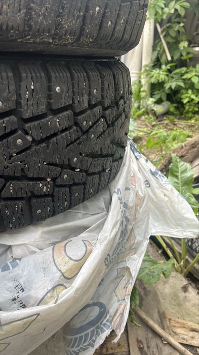 Продам зимнии балона R17