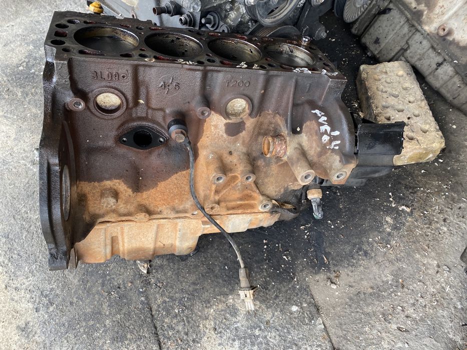 Двигател 1.4i Шевролет  CHEVROLET AVEO калос авео  Блок  колянов вал