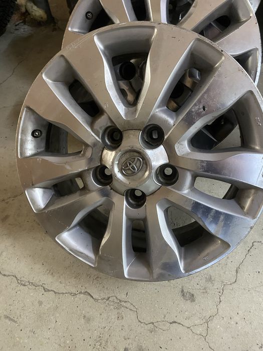 Диски на Toyota с резиной
