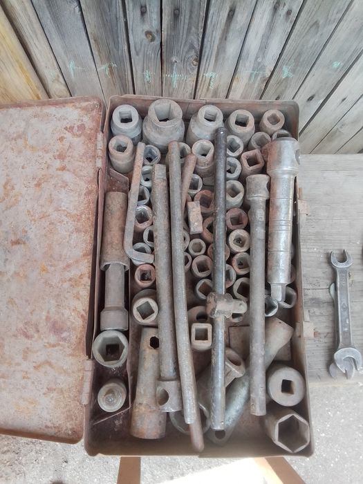 Продам набор ключей !!