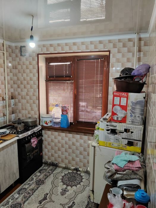 1 xonalik uy sotiladi srochniy