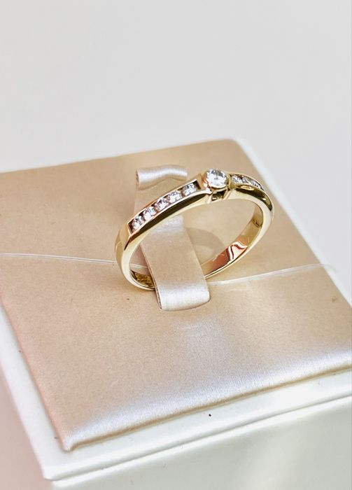 Кольцо золотое с бриллиантами 585