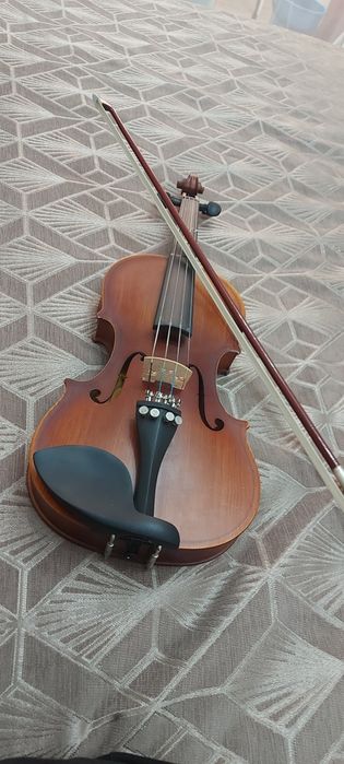 Скрипка деревянная 1/2