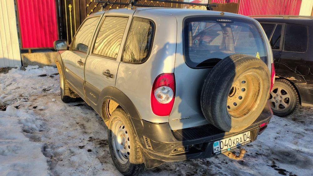 Нива Шевролет Продам