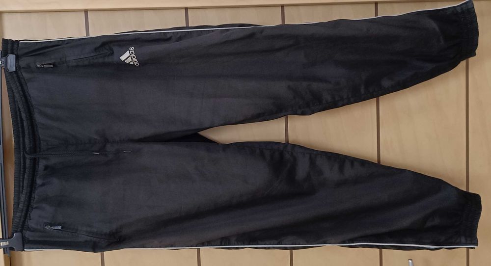 Adidas-Много Запазено