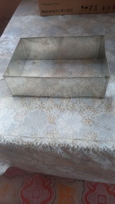 Tort uchun qoliplar sotiladi