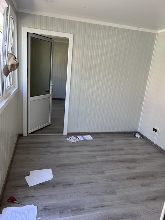 Container de locuit 8x3x2,70