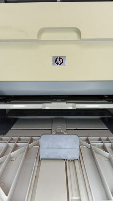 HP LaserJet P1505-рабочий лазерный принтер