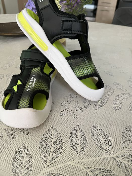 Детски летни сандалети 31 номер