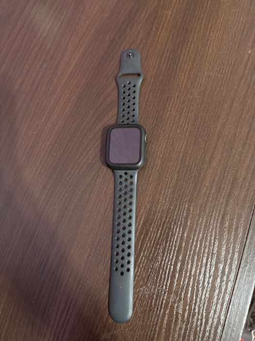 Apple Watch SE 2, 44 мм