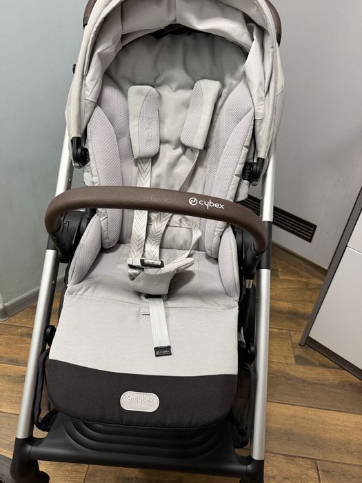 Cybex balios S lux lava grey