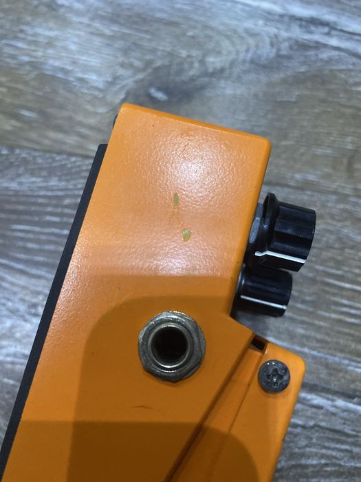 Гитарная педаль boss ds-1