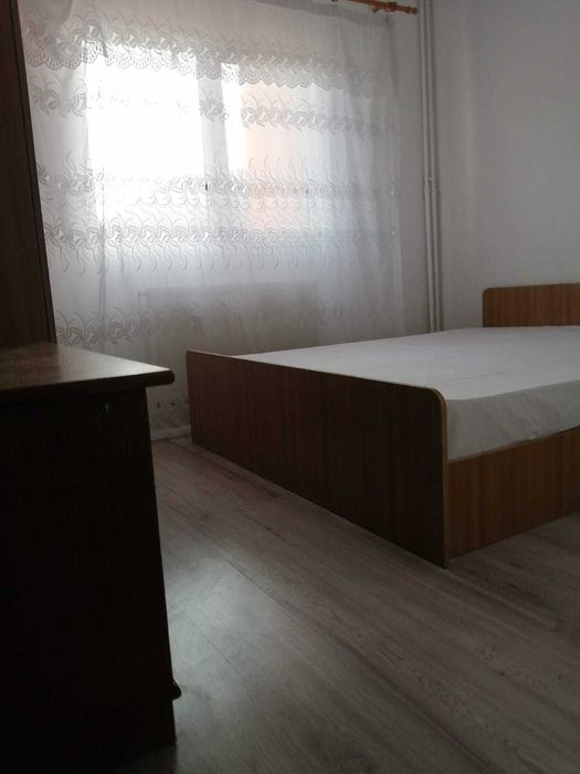 Apartament de închiriat 2 camere decomandat