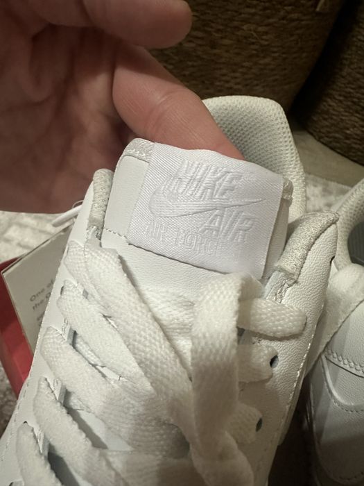 Кросовки nike (найк)