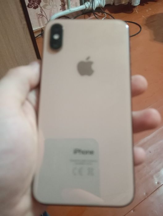 Айфон XS 256 продам
