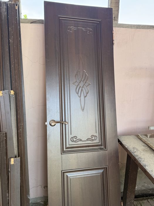 Продается двери