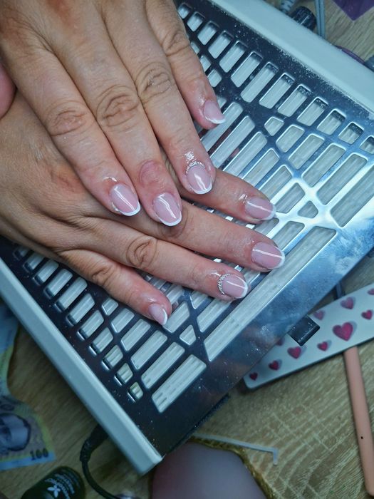 Manichiură -Pedichiură Apahida