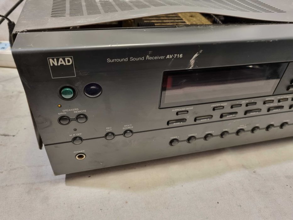 Defect reciver NAD AV-716