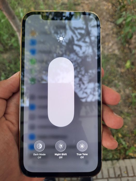 Iphonr 12 pro gold SOTILADI