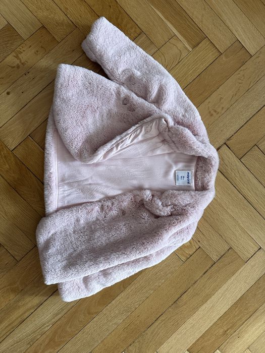 Hainute fata masura 98 noi sau in stare excelenta!