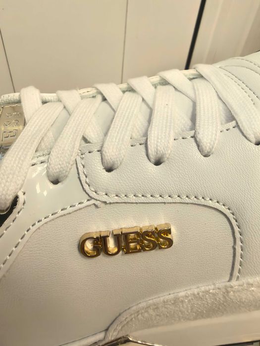 сникарси GUEES 38 номер