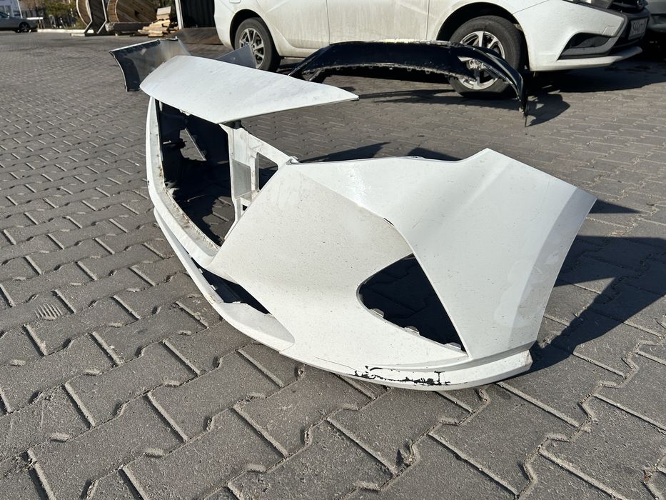 Продам передний бампер на автомобиль hyundai accent