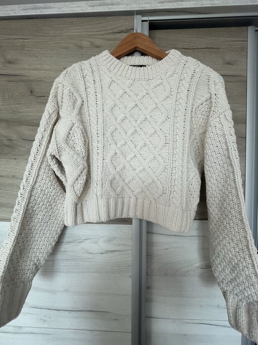 Пуловери Mango, HM, Bershka