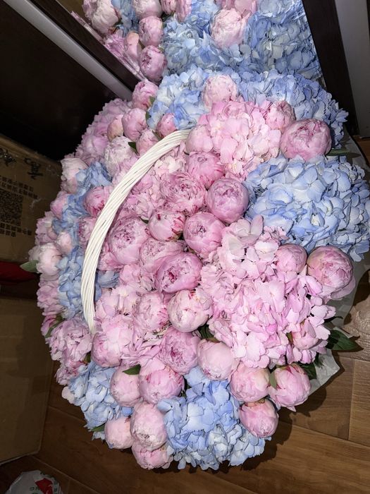 Цветы срочно пионы