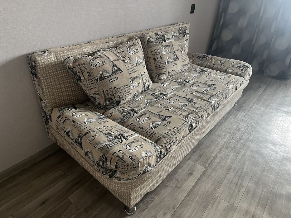 Продам диван в отличном состоянии