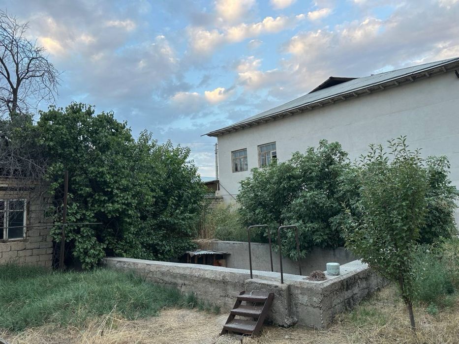 Uy sotiladi zangi ota tumani